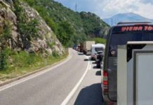 Kilometarske kolone na M 17 između Mostara i Jablanice nakon prometne nesreće u kojoj je poginuo motociklista