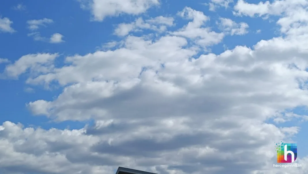 Do na kraj neba ići ću za tobom od budnog mjeseca i sjajnih zvijezda