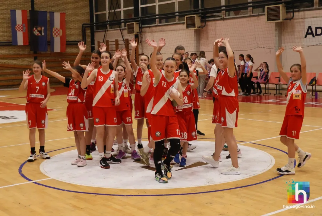 ŽKK Zrinjski 2010 (3)