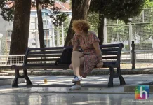 (FOTO&VIDEO) Mostarski ćelopek, kad ugrije i iz asfalta i sa neba