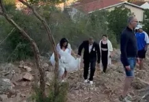 Mladenci se u svadbenoj odjeći penjali na Brdo Ukazanja