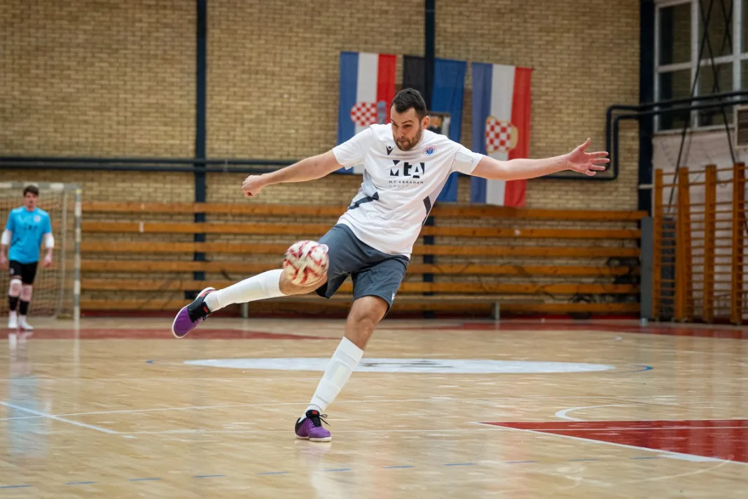 Mostarski Plemić Marin Suton peterostruki strijelac u pobjedi HFC Zrinjski