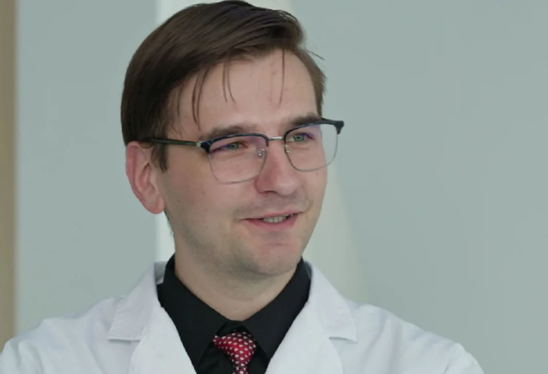 Mladi liječnik Josip Cvitković, Mostarac u Pekingu