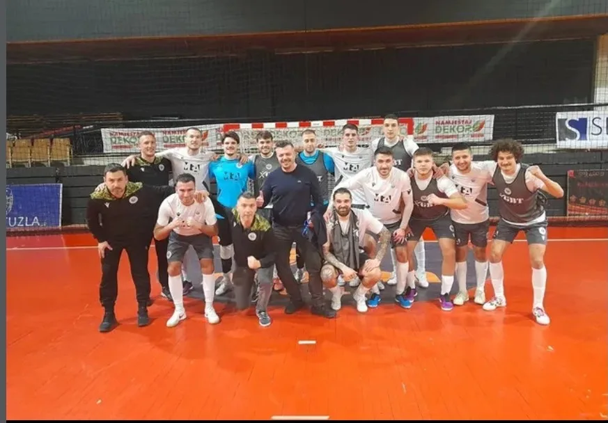 HFC Zrinjski: Plemići slavili u Tuzli