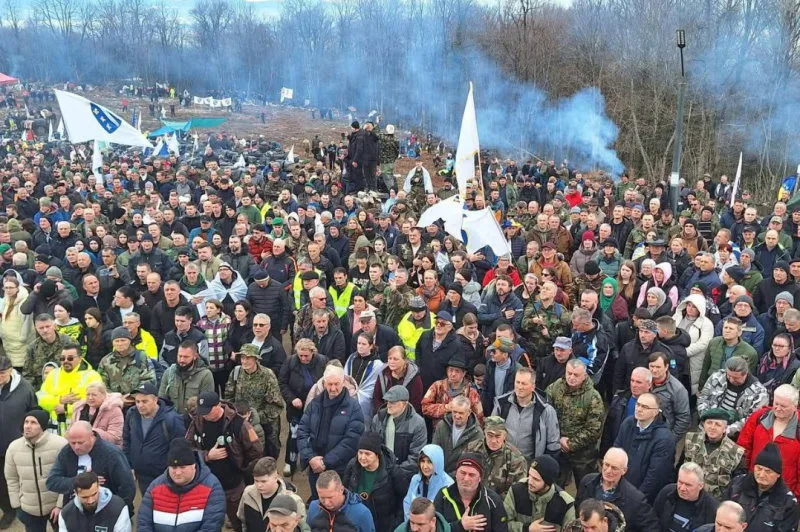 Skandalozna proslava bitke Armije BiH uz ratne pokliče i pucnjavu