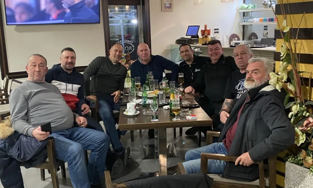 Igor Štimac posjetio popularnu pizzeriju i družio se s navijačima Zrinjskog