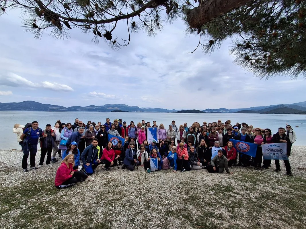 (FOTO) HPD Prenj 1933 Mostar: Održan izlet za građanstvo „Zaboravljenim stazama po Pelješcu“.