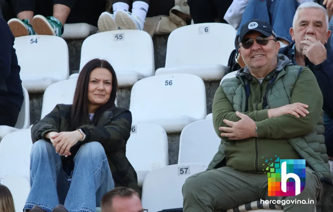 (FOTO) Pogledajte kako je bilo na tribinama za vrijeme utakmice Zrinjski-Gošk