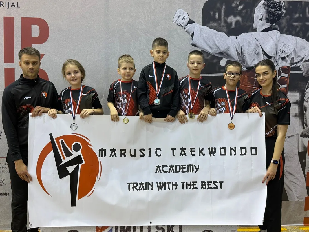 (FOTO) Marušić taekwondo akademija nastavlja nizati uspjehe – 11 odličja na “Imotski Open 2026.”