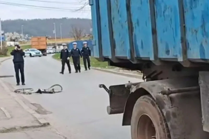 Strašna prometna nesreća u Bosni i Hercegovini: Biciklist poginuo u sudaru s kamionom