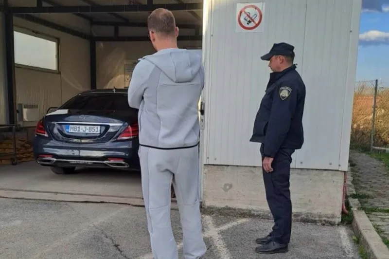 Draško Stanivuković ponovno zadržan na granici s Hrvatskom: Pretres vozila i psi tragači
