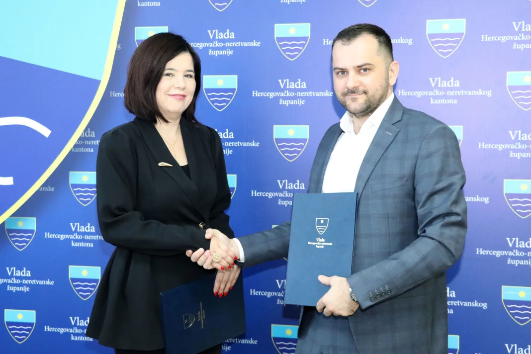 Vlada HNŽ-a: 284 tisuće eura bespovratne potpore Zračnoj luci Mostar