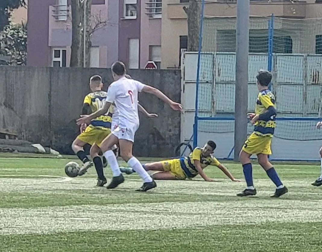 (FOTO) HŠK Zrinjski: Predpioniri u derbiju kola razbili Čapljinu 8:0, pioniri slavili 6:0