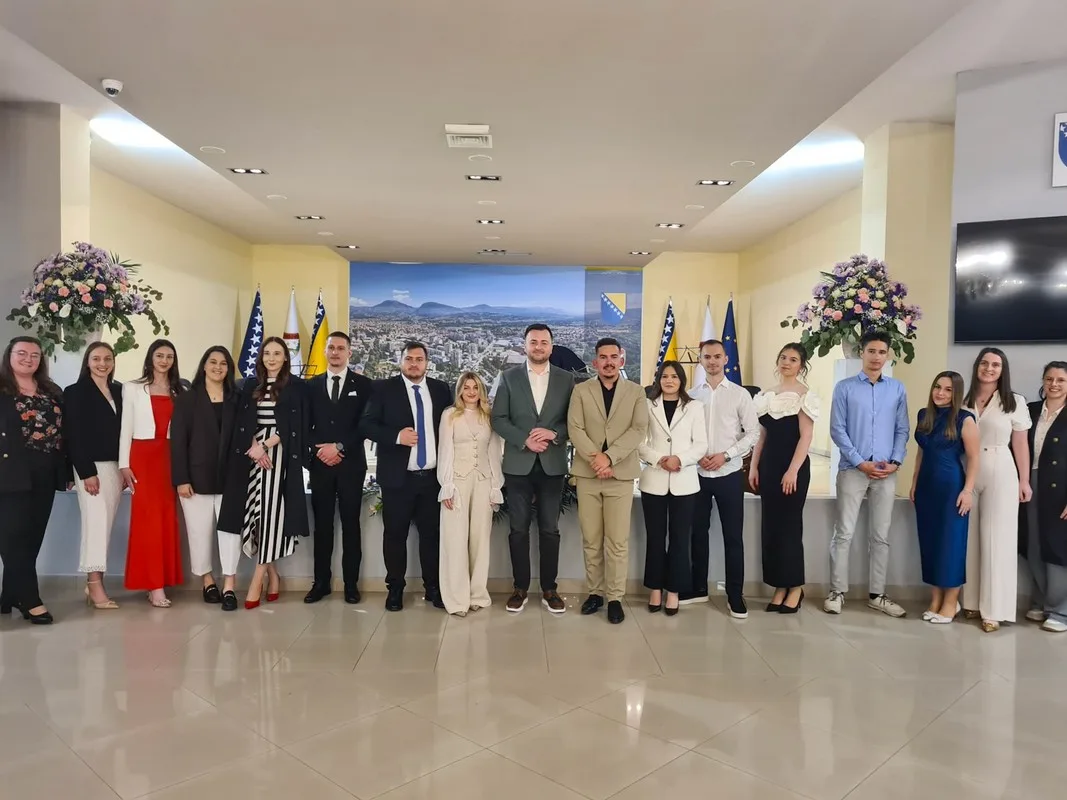 (FOTO) “Kultura okuplja i povezuje”: U Bugojnu svečano otvoreno Hrvatsko proljeće Središnje Bosne