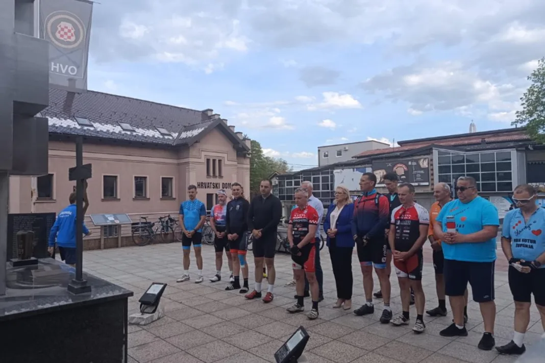 Od mostarskog sunca do vukovarskog vodotornja: Biciklistička tura koja ujedinjuje narod