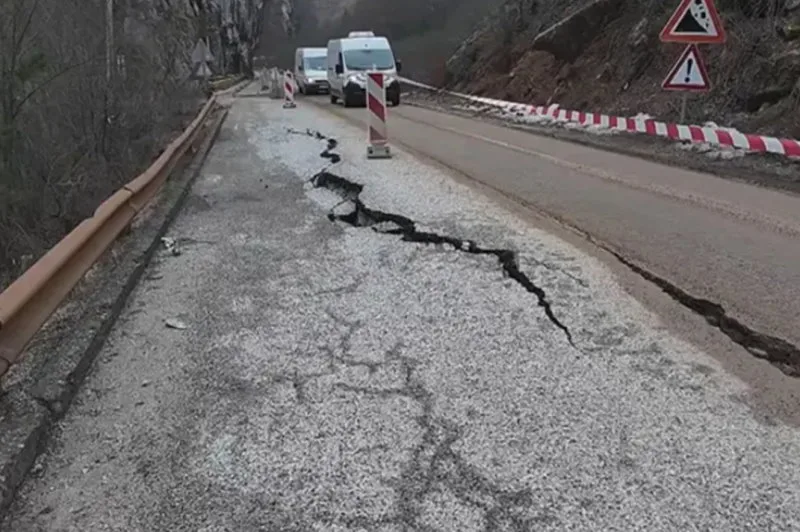 Profesor Lindov o cestama u BiH: ‘Punimo proračune kamerama dok nam mostovi vise na skelama’