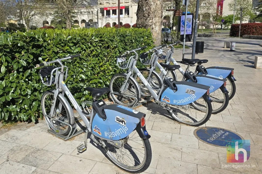 (FOTO) Neispravni javni bicikli na Rondou: propuštena prilika za građane i turizam u Mostaru