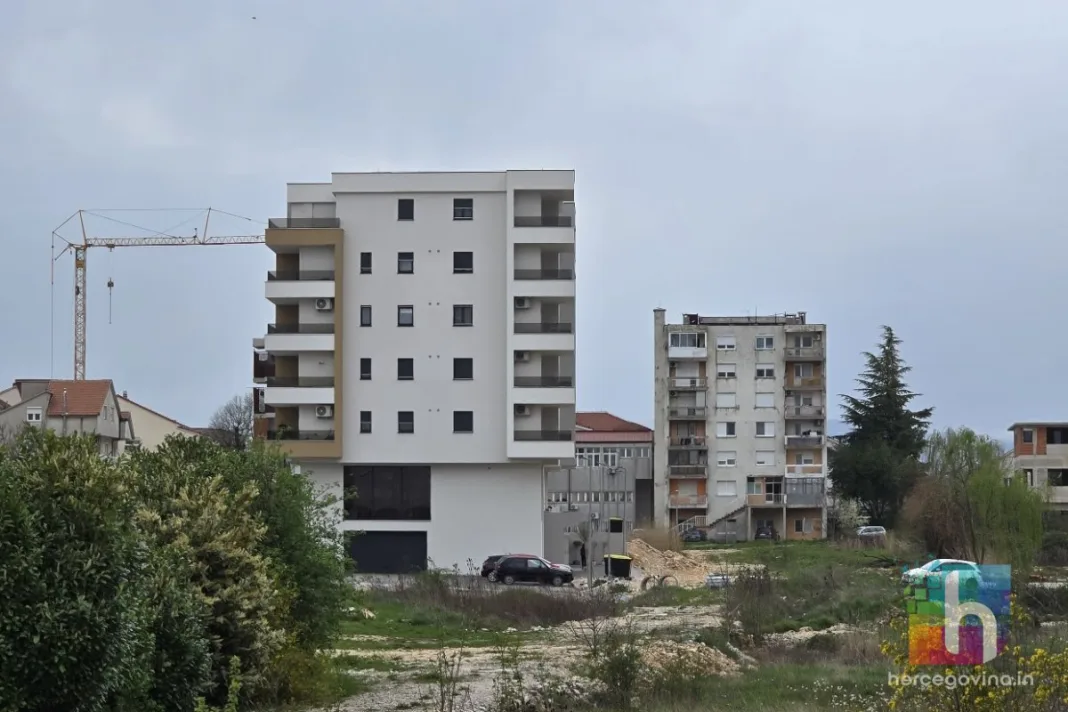 Kupovna moć u BiH na najnižim granama: Jedna plaća ne može kupiti ni pola kvadrata stana