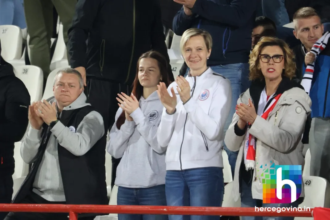 (FOTO) Pogledajte kako je bilo na tribinama za vrijeme utakmice HŠK Zrinjski-FK Borac