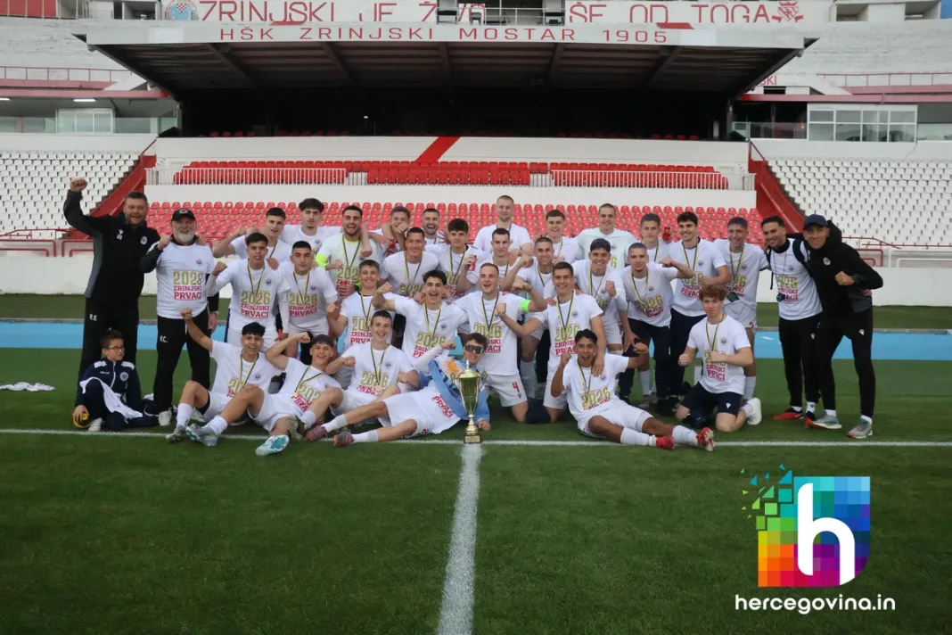 (FOTO) HŠK Zrinjski: Pogledajte dodjelu medalja juniorima za naslov prvaka