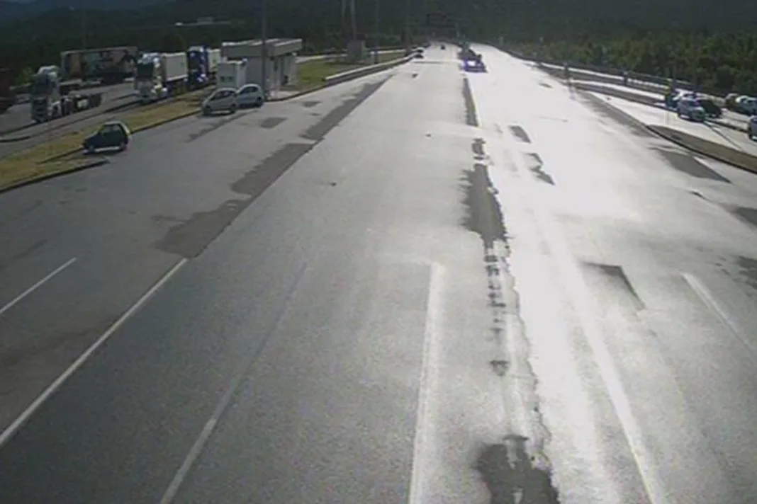 Usporen promet od naplatne kućice Ljubuški do graničnog prijelaza Bijača