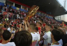 Vico Zeljković uručio igračima Borca redizajnirani pehar za prvaka BiH