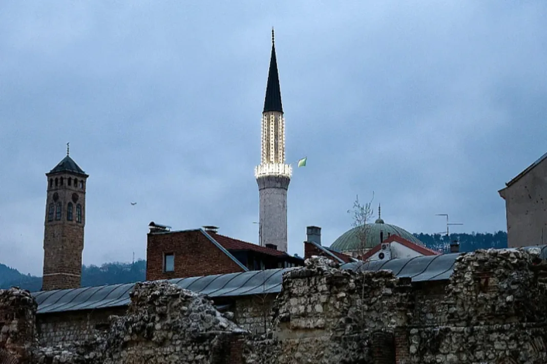 Muslimani u BiH i diljem svijeta danas slave Kurban-bajram: Vrijeme solidarnosti, obiteljskih okupljanja i hadža
