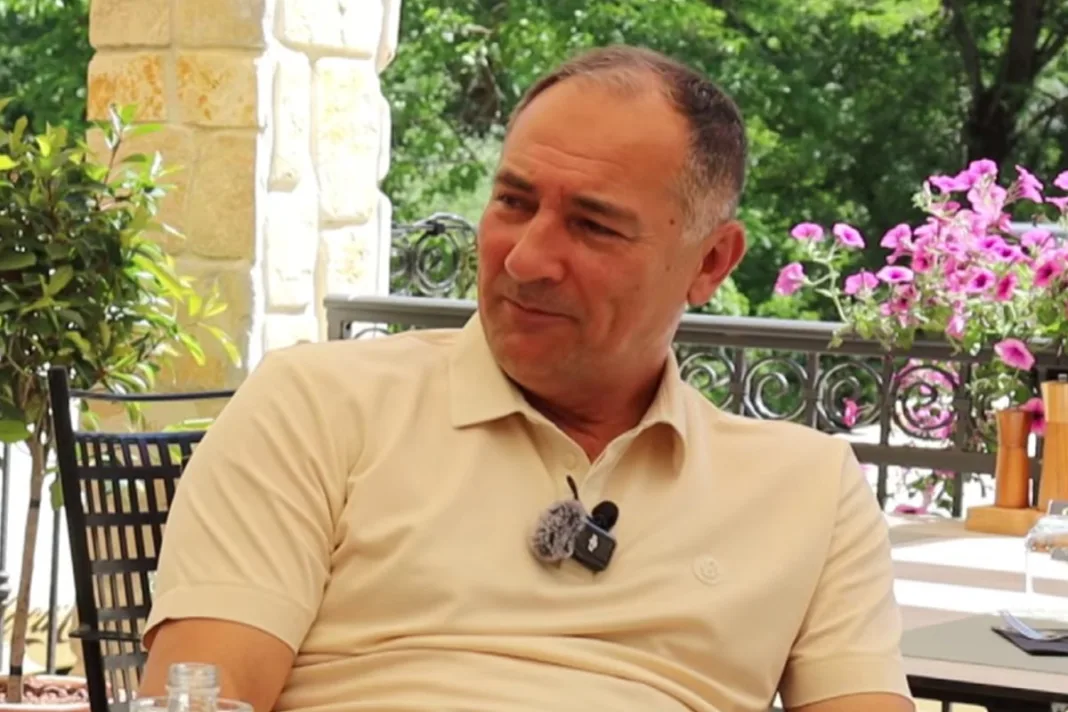 Štimac odgovorio Severini: Hvala ti “glumice” i “pevačice” što me spominješ uz “Oca domovine”