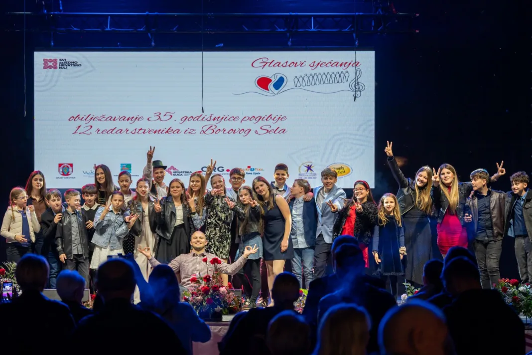 (FOTO) U Vukovaru uspješno završen  festival ‘Svi zajedno hrvatsko naj’,