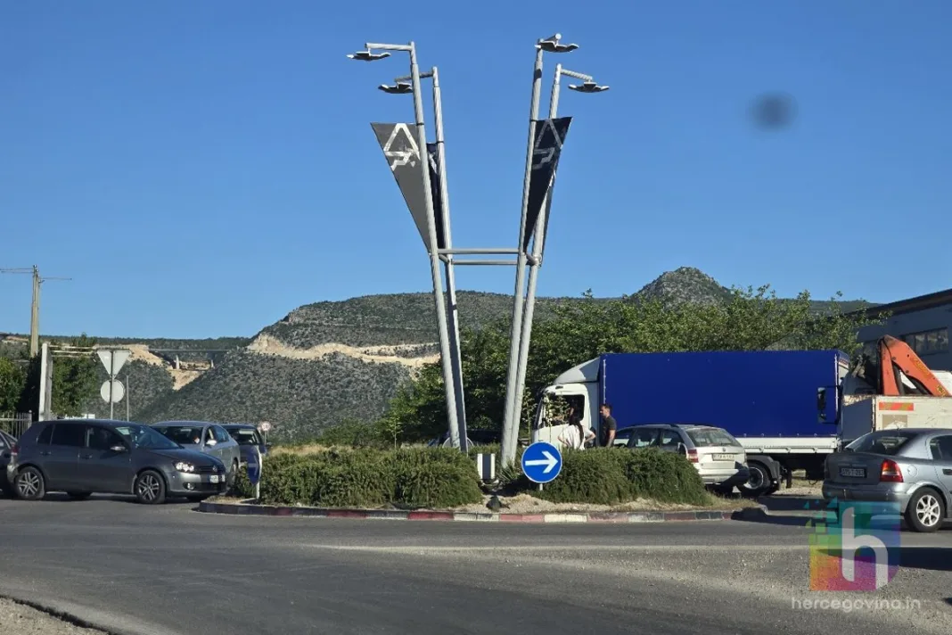 Mostar: Prometna nesreća na Bišću Polju izazvala duge kolone iz svih smjerova