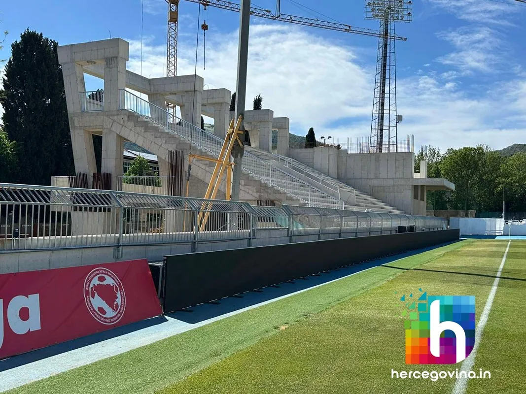 (FOTO)HŠK Zrinjski: Pogledajte kako danas izgleda nova tribina na stadionu pod Bijelim brijegom