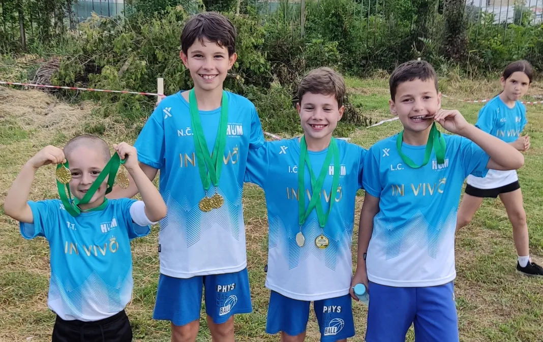 Tri mlada Mostarca sa šest zlatnih medalja oko vrata