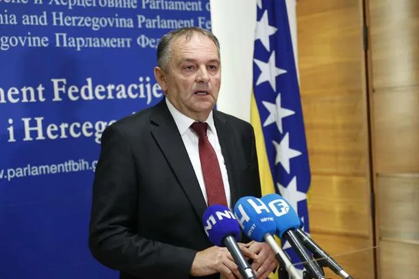 Martinović: Nije bilo inicijativa u BiH, revizija hrvatskih državljanstava u isključivoj je nadležnosti institucija vlasti RH