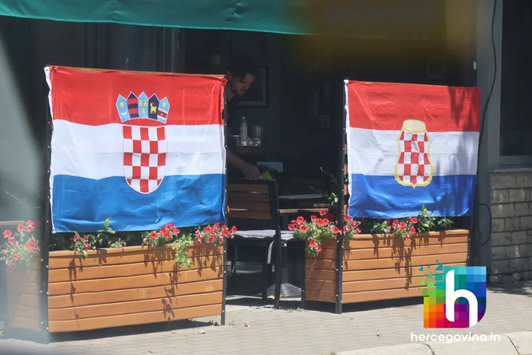 (FOTO) Čitluk u kockicama čeka večerašnju utakmicu Hrvatska-Panama