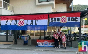 (FOTO) Stolac čeka utakmicu Hrvatska – Engleska