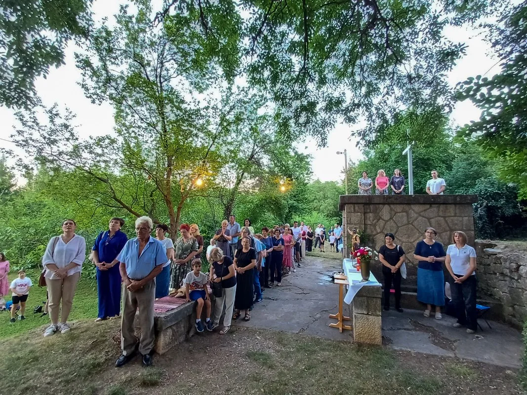 (FOTO) Na Babunu u Ilićima svečano proslavljena uočnica svetkovine rođenja svetog Ivana Krstitelja