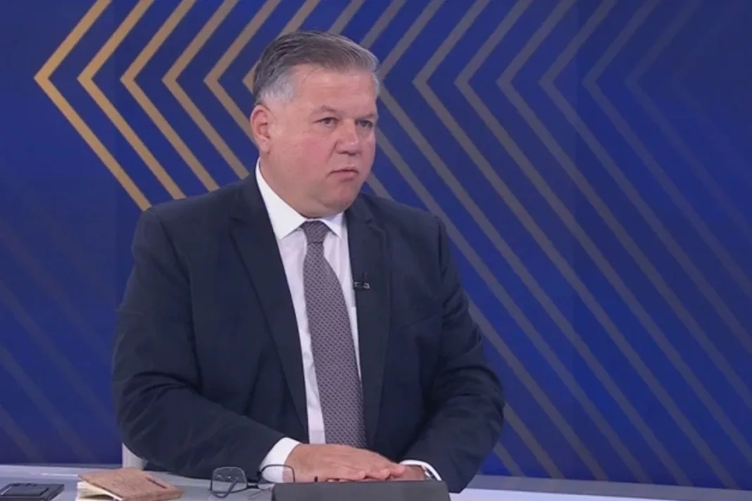 Konstitutivnost nema veze s brojnošću, Hrvati moraju imati iste pozicije kao druga dva naroda