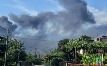 Požar na deponiji Uborak ponovno buknuo: Gust crni dim krenuo i prema južnim dijelovima Mostara