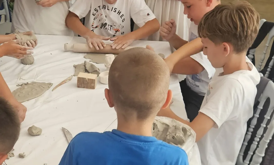 Međugorje: Djeca kroz radionice s glinom upoznaju stećke i kulturnu baštinu