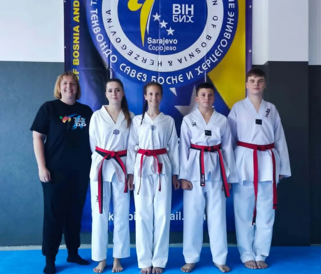 (FOTO) 27 članova Taekwondo kluba Cro Star steklo novi pojas