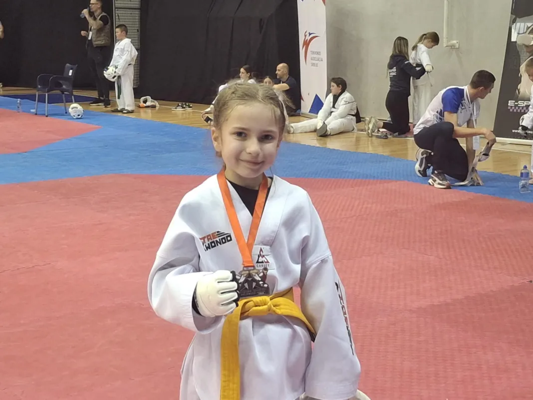 (FOTO) Sara Jergović: Jako sam ponosna na ovu zlatnu medalju