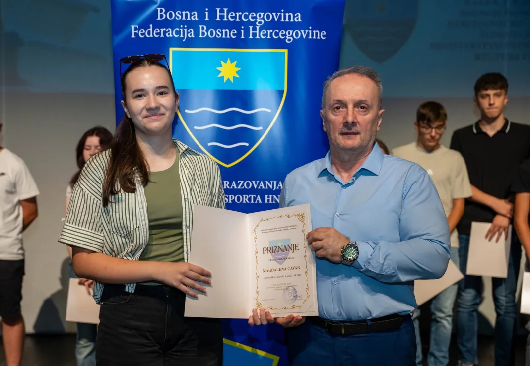OŠ Bartola Kašića Mostar: Magdalena Ćavar učenica generacije