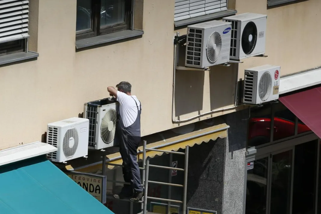 Serviseri klima u Hercegovini zatrpani poslom, cijena čišćenja kreće se od 60 do 100 KM