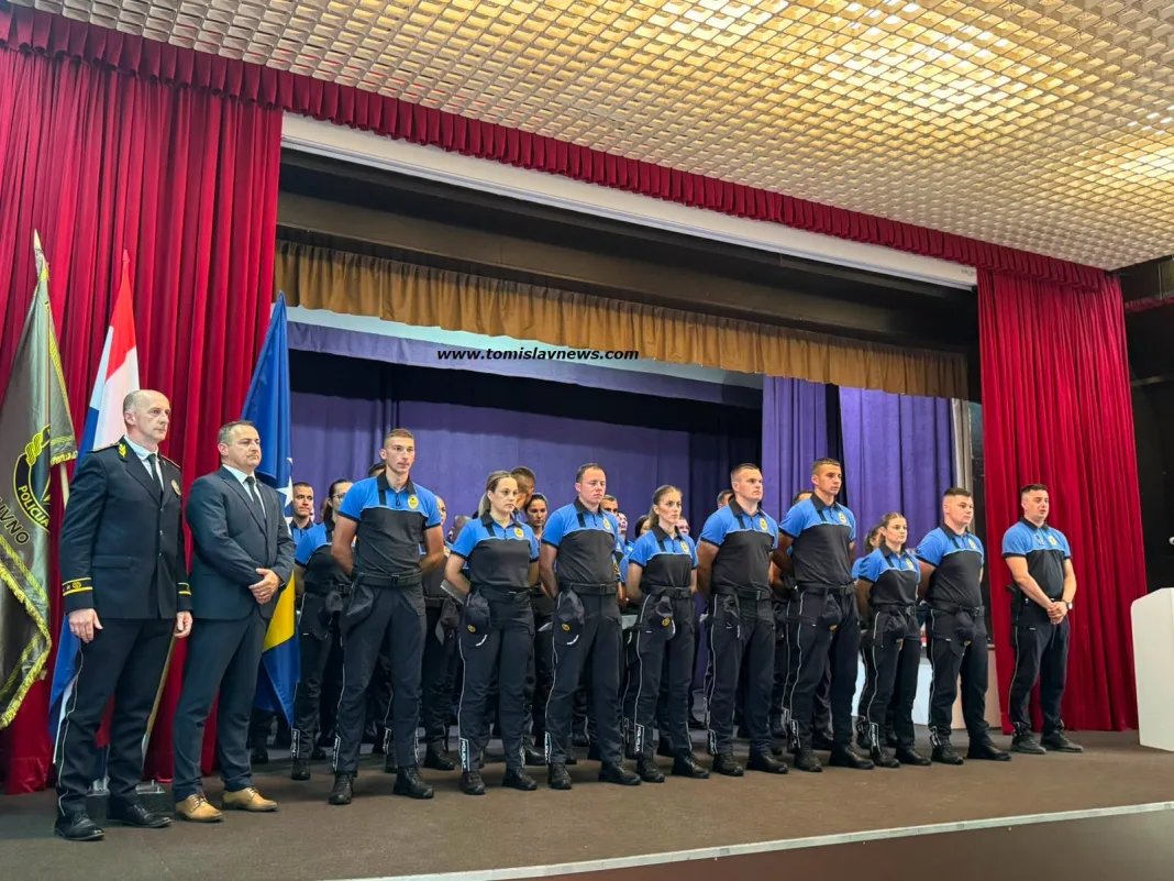 Danas su 62 kadeta 54. klase Uprave policije MUP HBŽ položila svečanu prisegu