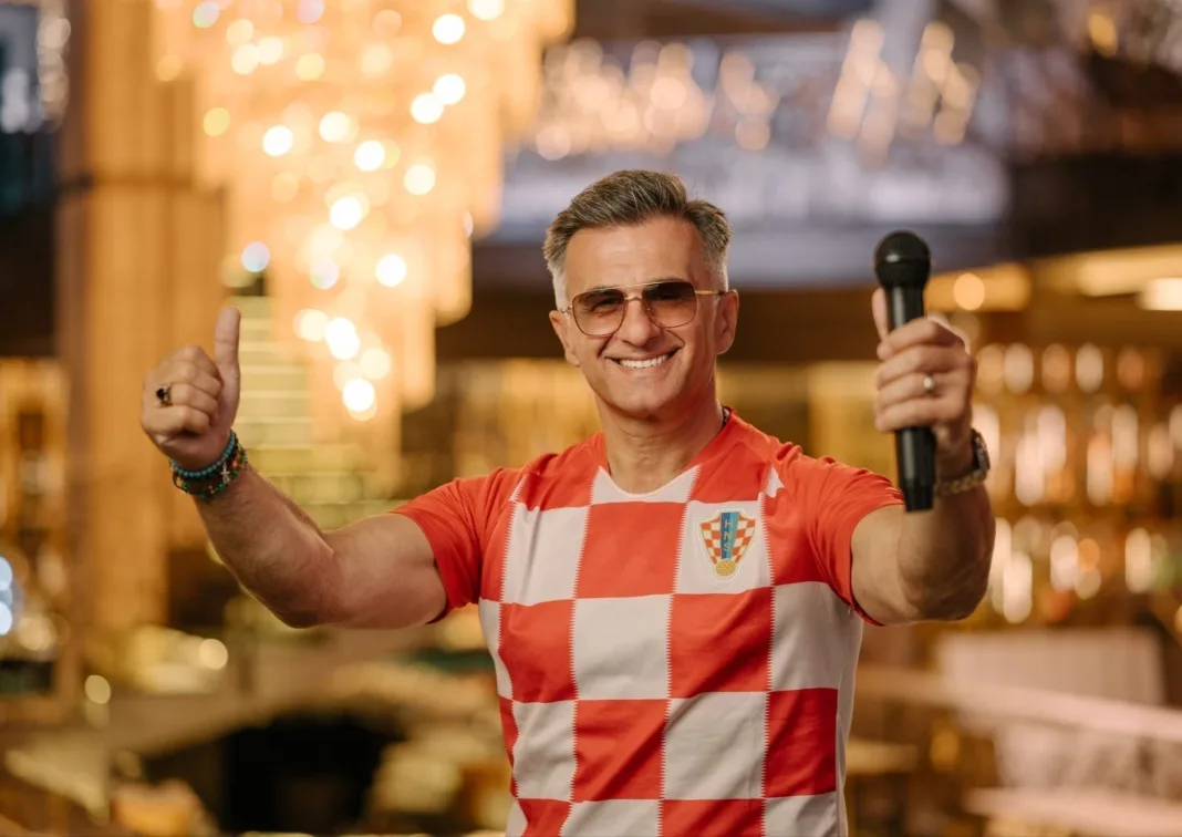 (VIDEO) Ivan Martić predstavlja pjesmu ‘Žena s kamena’ i poziva publiku na Glazbene večeri na Viru