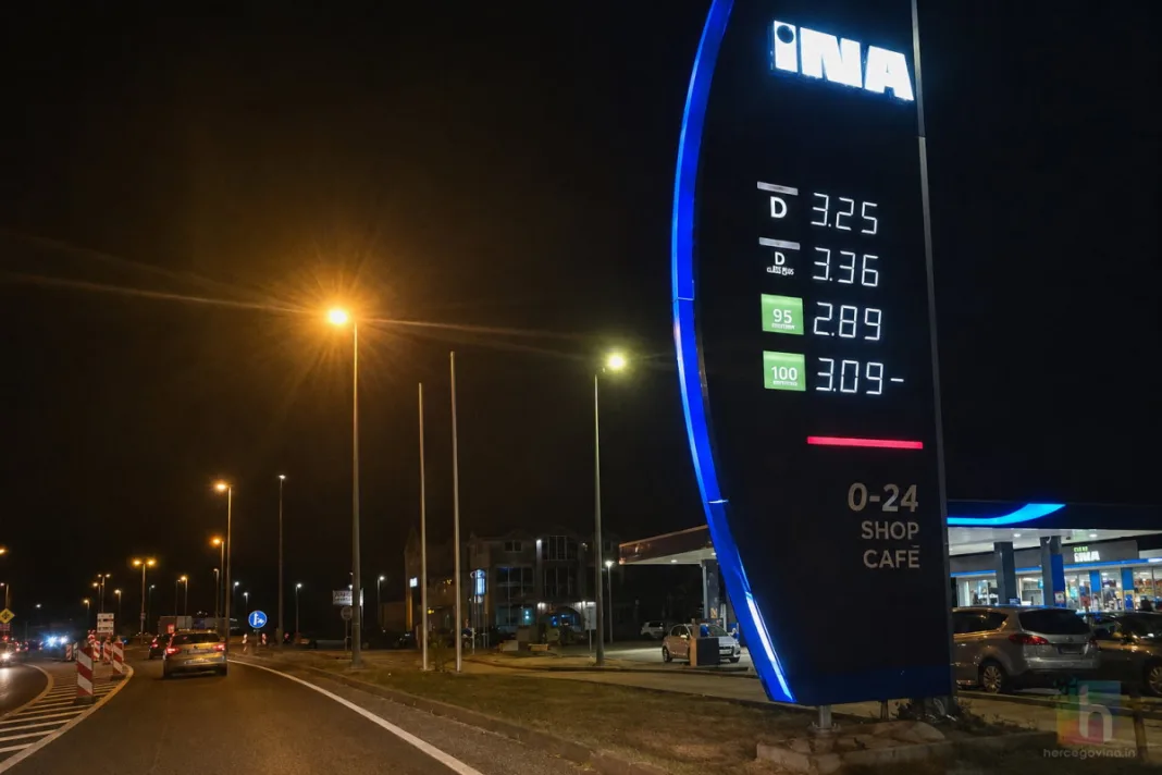 Novi udar na džepove vozača u BiH? Cijene nafte ponovno rastu, poskupljenje goriva moguće već uskoro
