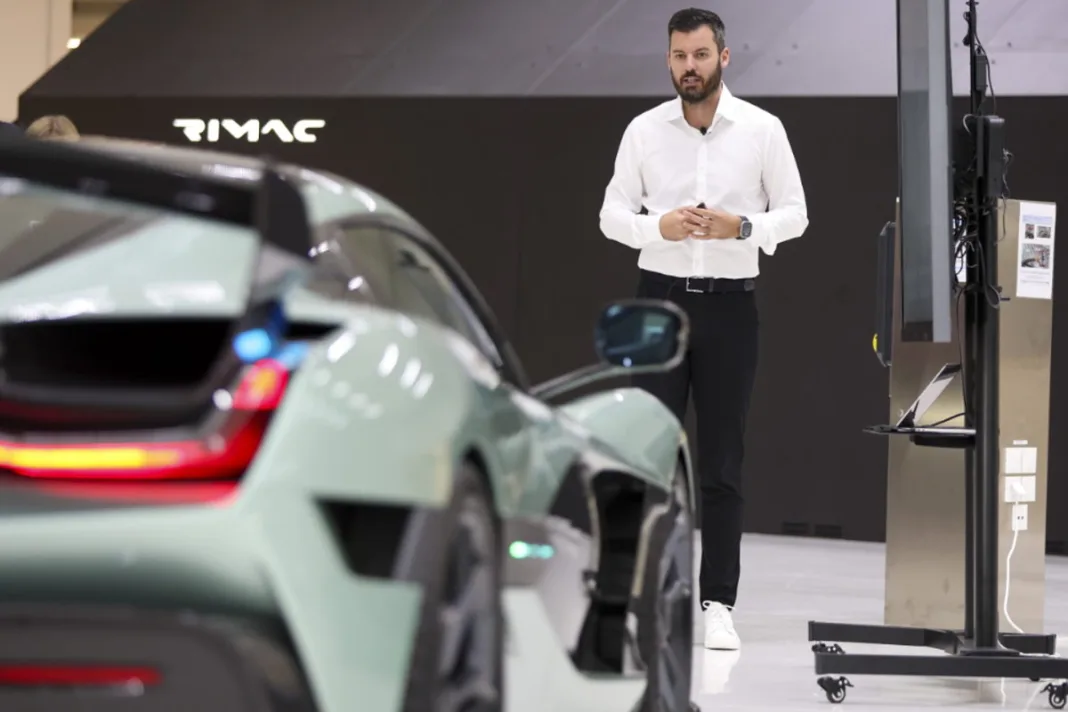 Rimac nudi vožnju Bugattijem, a građani mu odgovaraju: ‘Kad vraćaš 89 milijuna za robotaksije?’