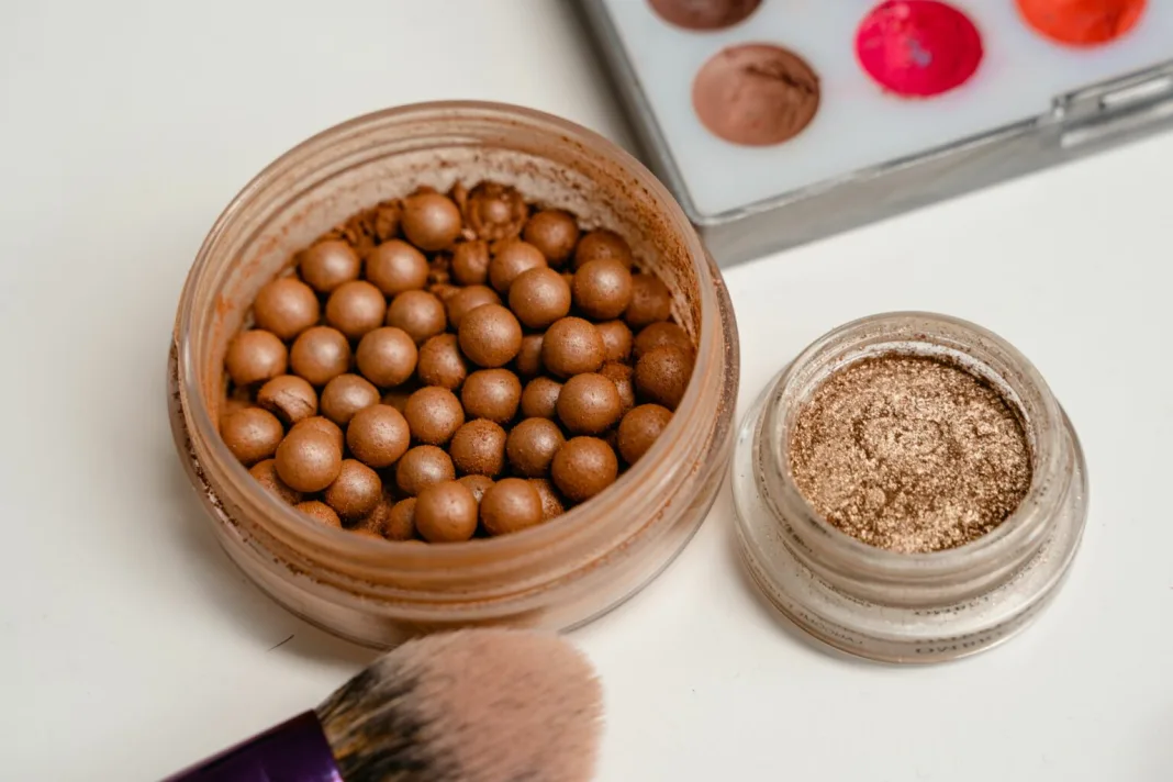 Posebno popularan – bronzer