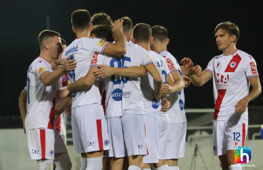 (FOTO) Pogledajte kako je bilo za vrijeme utakmice HŠK Zrinjski-FK BSK