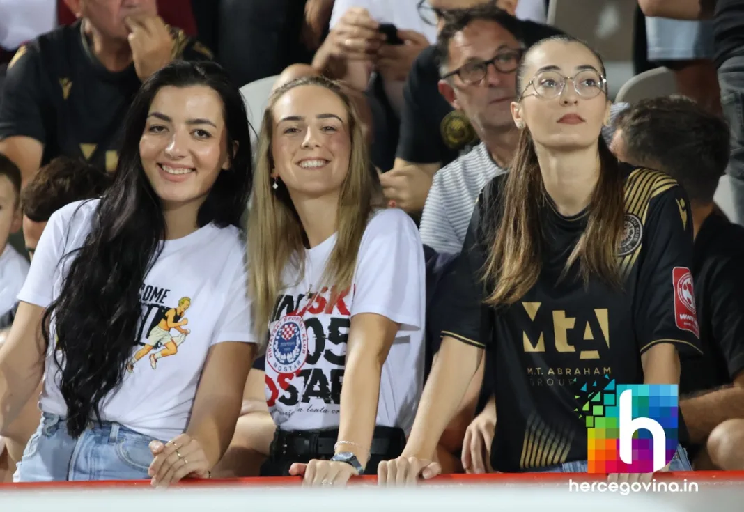 (FOTO) Pogledajte kako je bilo na tribinama za vrijeme utakmice HŠK Zrinjski – FK Velež